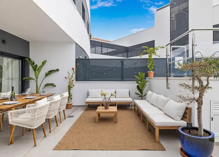 W4 Private Pool - Luxury Style * 埃斯特波纳