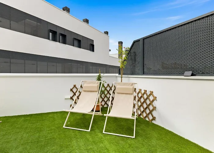 W4 Private Pool - Luxury Style 아파트 에스테포나