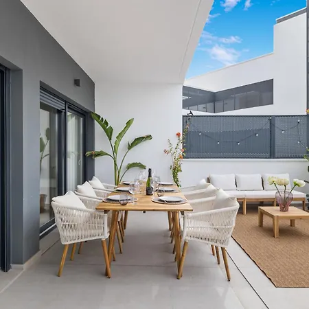 W4 Private Pool - Luxury Style Apartment Estepona